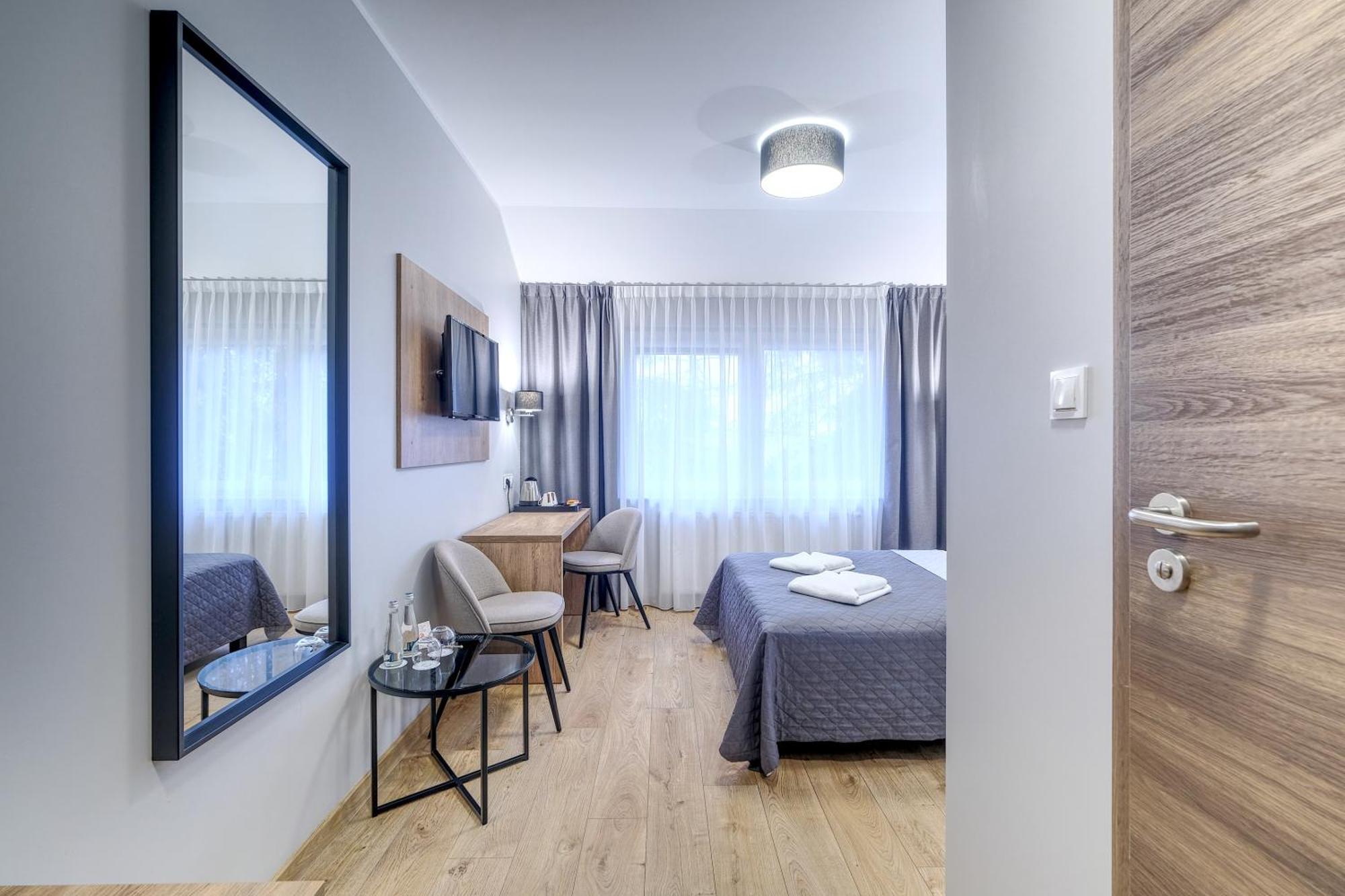 Bed and Breakfast Lawendowy Dwor Pszczółki Exteriér fotografie