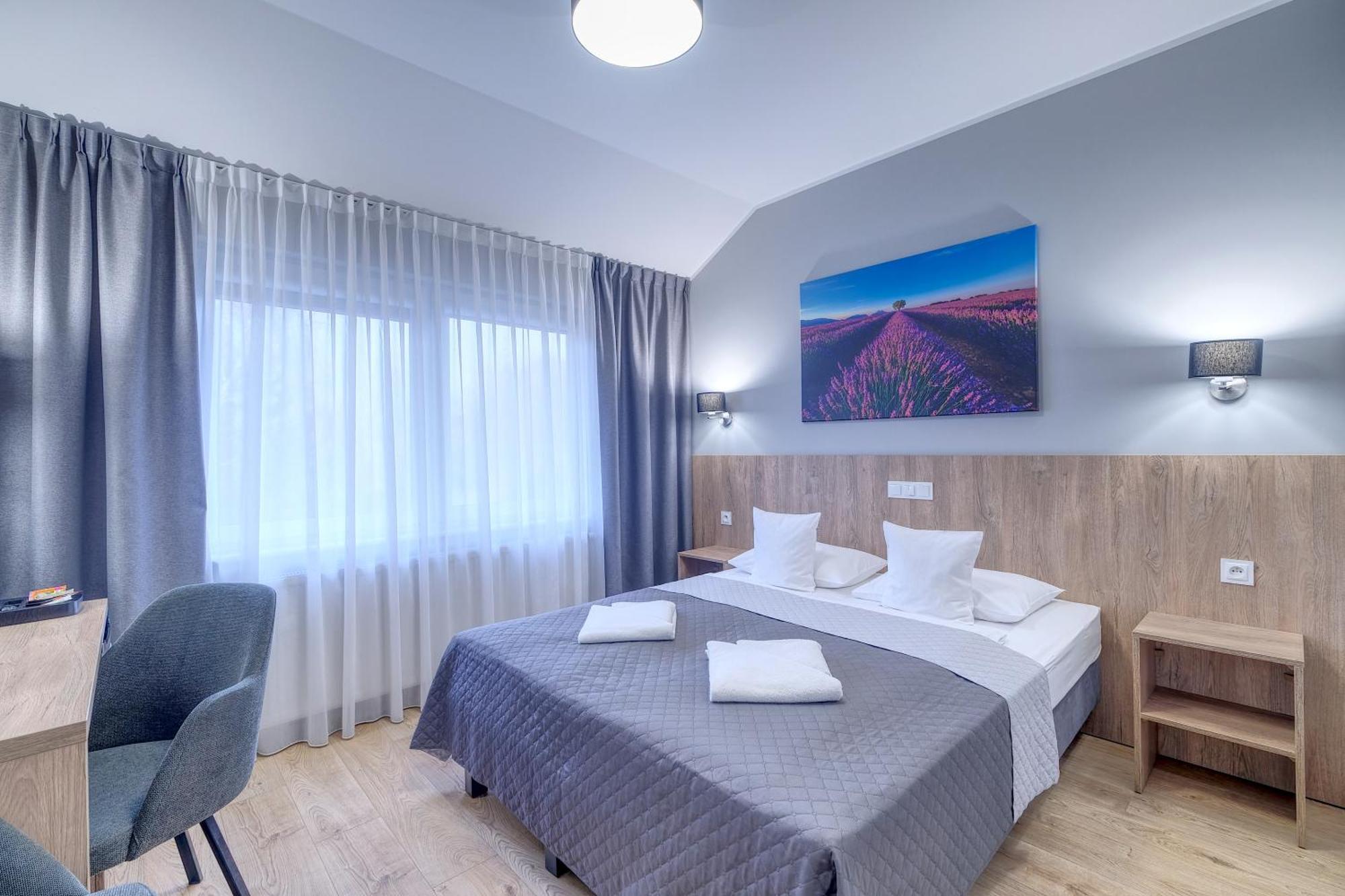 Bed and Breakfast Lawendowy Dwor Pszczółki Exteriér fotografie